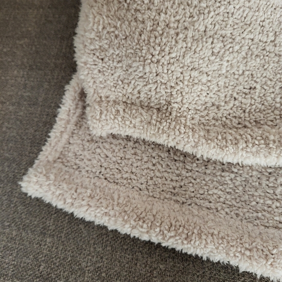 ALTAR'D STATE Teddy Bear Pullover Sherpa Small - Picture 6 of 7